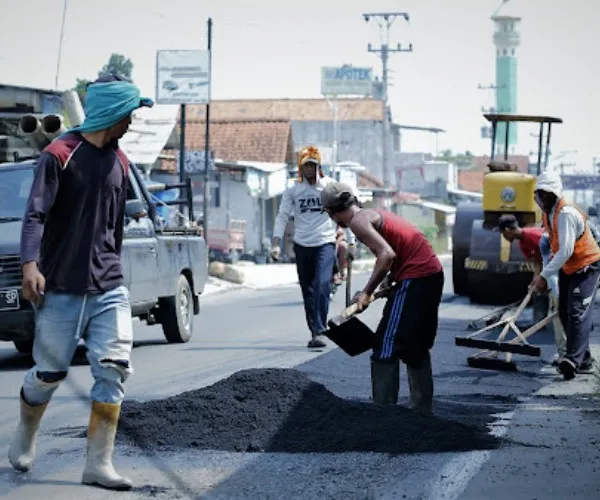 Proyek Konstruksi Jalan
